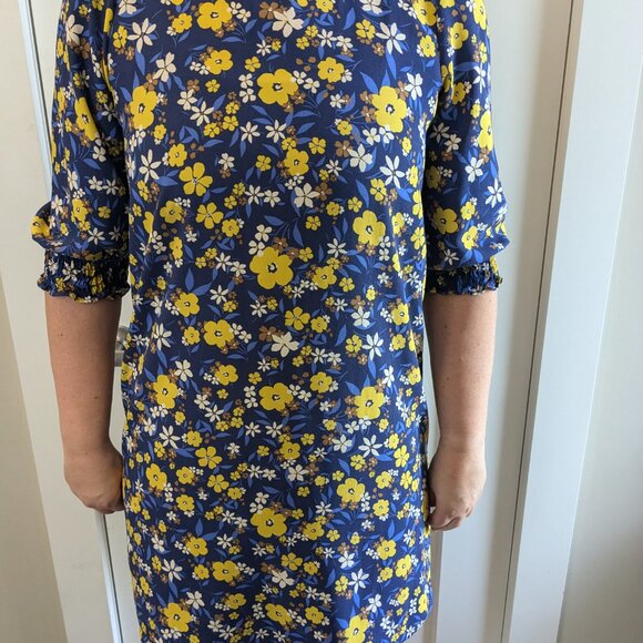 **Ann Taylor Floral Dress – Size M** - Picture 6 of 7